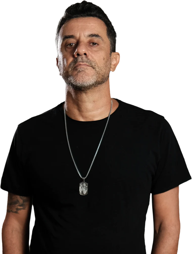 Fabiano Russo, baterista da banda ZYD
